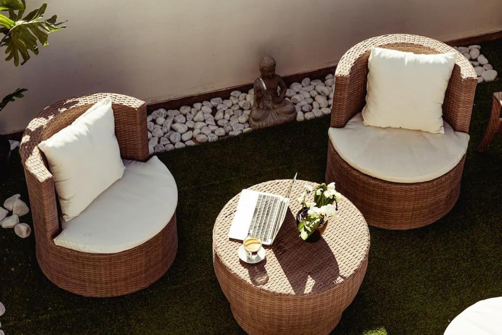 Apartamento Luxury Designer Penthouse With Private Jacuzzi Sliema Exterior foto