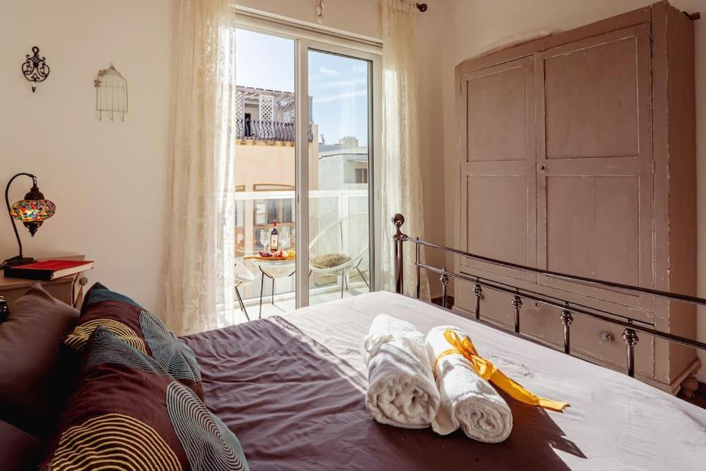 Apartamento Luxury Designer Penthouse With Private Jacuzzi Sliema Exterior foto